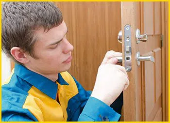 Metro Locksmith Services Chicago, IL 312-288-7664 - 16-emergency-unlock