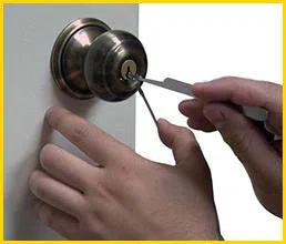 Metro Locksmith Services Chicago, IL 312-288-7664 - 6-lock-repair